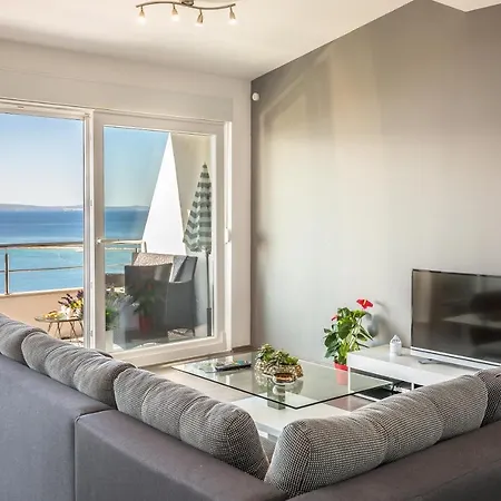Ante Modern Apartment Omis