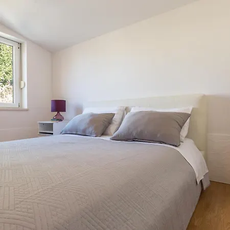Ante Modern Apartment